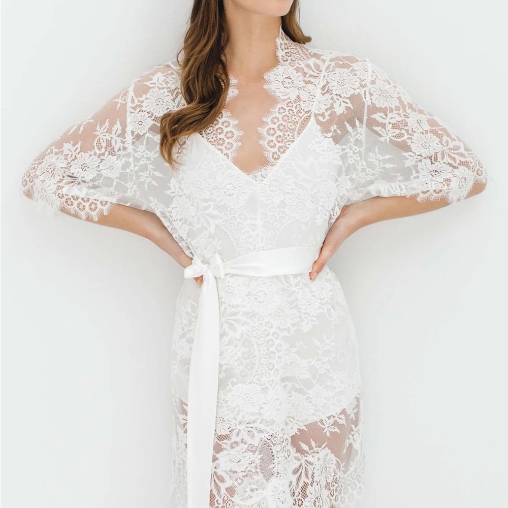 Girl & a serious dream lace bridal robe